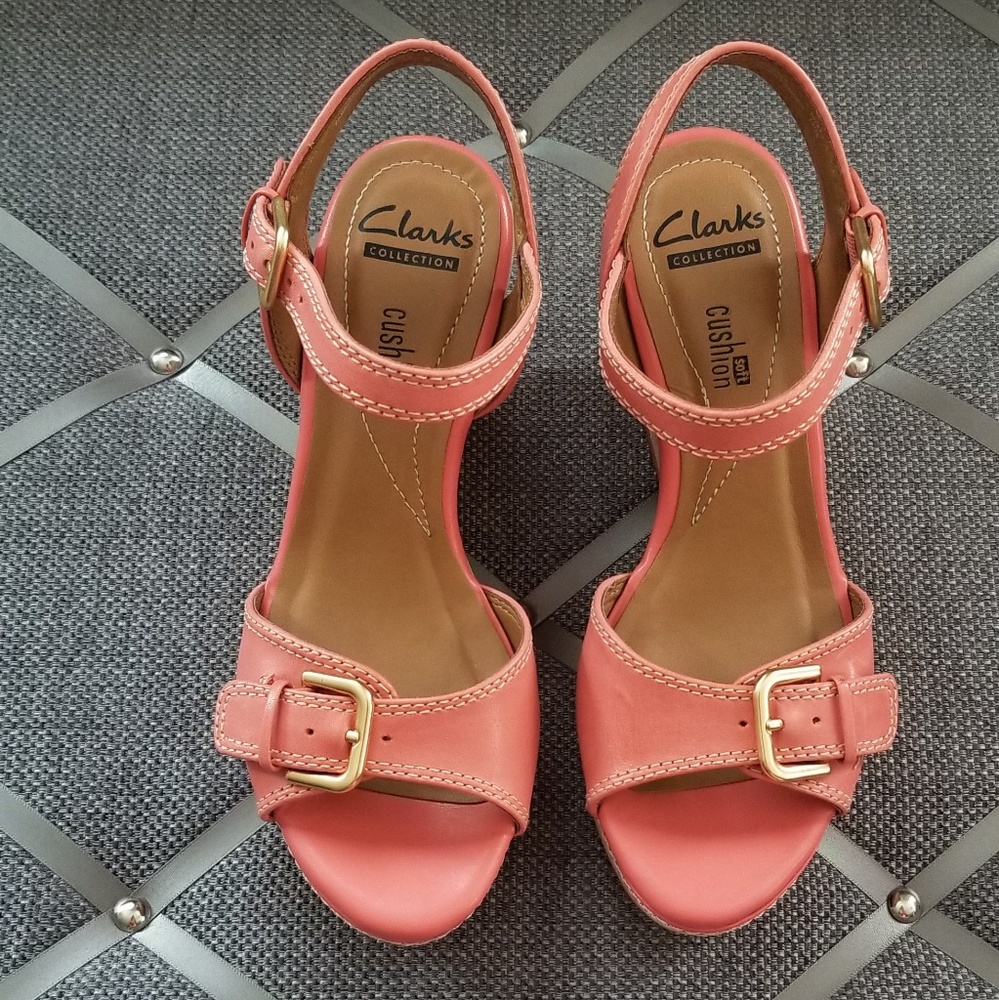 CLARKS Coral Leather Wedge Sandals!